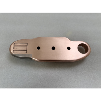 銅導體鍍銀層光澤與厚度均勻性特寫